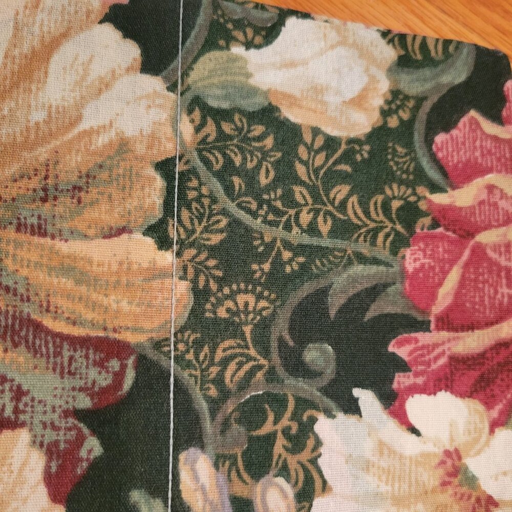 Overture Accessory Valance Set of 2 Hunter Floral Vintage New USA - Picture 2 of 11